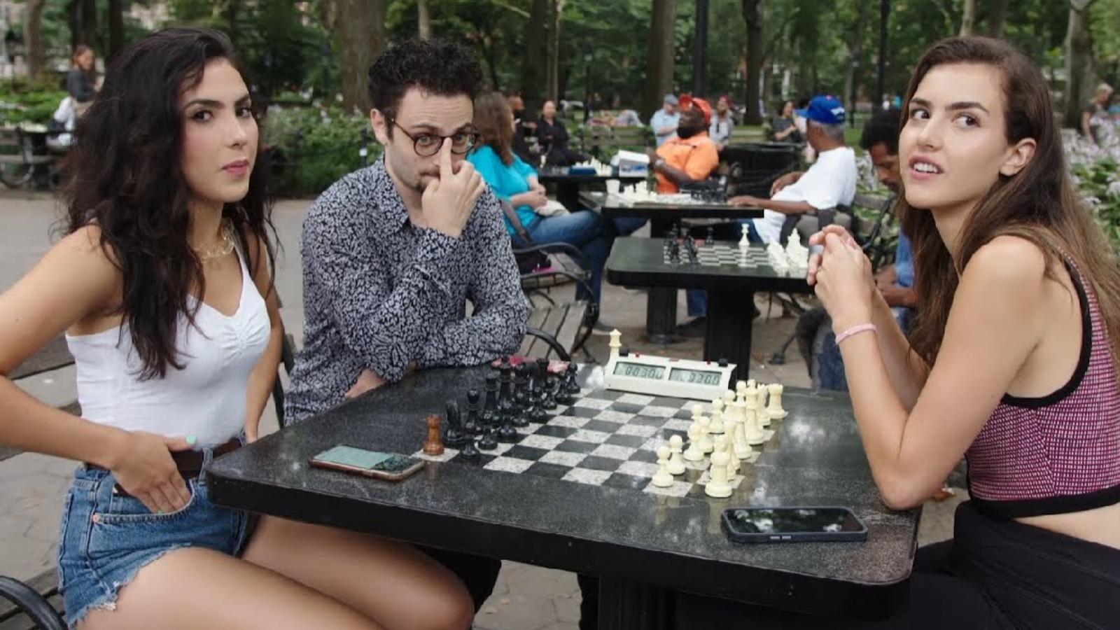 gotham chess with botez sisters